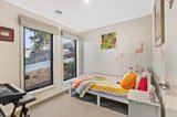 https://images.listonce.com.au/custom/160x/listings/2412-irvine-street-mitcham-vic-3132/877/01551877_img_10.jpg?zu731eMsLd8