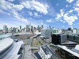 https://images.listonce.com.au/custom/160x/listings/2412100-harbour-esplanade-docklands-vic-3008/996/01613996_img_07.jpg?d7kEX4L4VLA