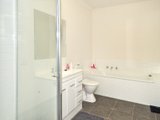 https://images.listonce.com.au/custom/160x/listings/242-benita-place-leopold-vic-3224/040/01699040_img_08.jpg?gySsgS3xU_g
