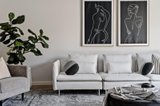 https://images.listonce.com.au/custom/160x/listings/243-brosnan-crescent-strathmore-vic-3041/559/01727559_img_04.jpg?9UHtZuE4s9U