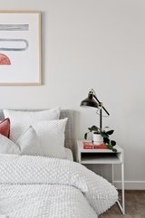 https://images.listonce.com.au/custom/160x/listings/243-brosnan-crescent-strathmore-vic-3041/559/01727559_img_18.jpg?YIOKw0GZ9SQ