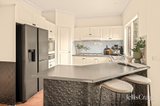 https://images.listonce.com.au/custom/160x/listings/243b-como-parade-east-parkdale-vic-3195/379/01947379_img_07.jpg?vGixQQr7pjk