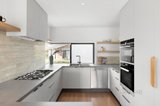 https://images.listonce.com.au/custom/160x/listings/244-beach-road-hampton-vic-3188/033/01692033_img_04.jpg?f1KbRxgXhq8