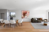 https://images.listonce.com.au/custom/160x/listings/244-beach-road-hampton-vic-3188/033/01692033_img_06.jpg?1PJdcbk76uc
