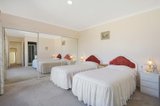 https://images.listonce.com.au/custom/160x/listings/244-dunscombe-avenue-glen-waverley-vic-3150/536/00918536_img_07.jpg?ymnKZkfif8A