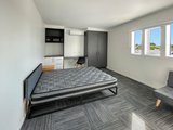 https://images.listonce.com.au/custom/160x/listings/244-pitman-street-newcomb-vic-3219/624/01948624_img_06.jpg?vdYCPP_wSRk