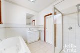 https://images.listonce.com.au/custom/160x/listings/245-napier-street-strathmore-vic-3041/911/01639911_img_10.jpg?Q-kyGQNu5Ww