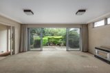 https://images.listonce.com.au/custom/160x/listings/246-elgar-road-box-hill-south-vic-3128/207/01044207_img_07.jpg?r2x0UE0Tc2U