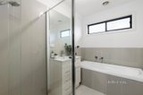 https://images.listonce.com.au/custom/160x/listings/246-oliver-street-ringwood-vic-3134/025/01549025_img_07.jpg?TV93G-UmWqU