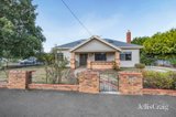 https://images.listonce.com.au/custom/160x/listings/246-victoria-street-ballarat-east-vic-3350/334/01877334_img_08.jpg?NZHm8atK63I