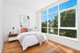 https://images.listonce.com.au/custom/160x/listings/247-brighton-road-st-kilda-vic-3182/646/01973646_img_06.jpg?k-T6wv5M68Q