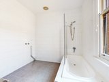 https://images.listonce.com.au/custom/160x/listings/247-danks-street-albert-park-vic-3206/514/01840514_img_04.jpg?rgfIiumcTNs