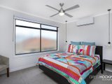 https://images.listonce.com.au/custom/160x/listings/247-paxton-street-south-kingsville-vic-3015/430/01203430_img_09.jpg?zelBzeHOHAo