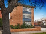 https://images.listonce.com.au/custom/160x/listings/247-spray-street-elwood-vic-3184/703/01794703_img_04.jpg?hyB8oUhkWIw