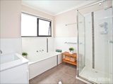 https://images.listonce.com.au/custom/160x/listings/248-delmore-crescent-glen-waverley-vic-3150/615/01658615_img_08.jpg?XWeKa7P1S_A