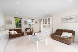 https://images.listonce.com.au/custom/160x/listings/248-shady-grove-nunawading-vic-3131/988/01772988_img_13.jpg?7XF2HlKryEs