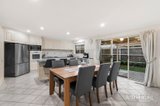 https://images.listonce.com.au/custom/160x/listings/249-fortuna-avenue-croydon-vic-3136/706/01927706_img_05.jpg?LU5z_Ek_p38