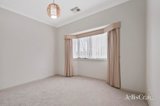 https://images.listonce.com.au/custom/160x/listings/249-grosvenor-walk-lilydale-vic-3140/004/01938004_img_07.jpg?l5aaaJueHy0