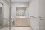 https://images.listonce.com.au/custom/160x/listings/249-grosvenor-walk-lilydale-vic-3140/004/01938004_img_09.jpg?NI9jJLEx0fg