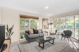 https://images.listonce.com.au/custom/160x/listings/249-leach-street-briar-hill-vic-3088/090/01518090_img_02.jpg?Dzg_eThSEDE