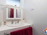 https://images.listonce.com.au/custom/160x/listings/249-manchester-road-mooroolbark-vic-3138/285/01526285_img_07.jpg?uj7UtRK49XQ