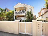 https://images.listonce.com.au/custom/160x/listings/249-marine-parade-st-kilda-vic-3182/988/01646988_img_02.jpg?e2FKpBJHM14