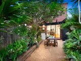 https://images.listonce.com.au/custom/160x/listings/249-montague-street-south-melbourne-vic-3205/918/01087918_img_09.jpg?sgBFSBkK-20