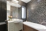https://images.listonce.com.au/custom/160x/listings/249a-tooronga-road-glen-iris-vic-3146/233/01769233_img_09.jpg?uqrXPuiFNaE