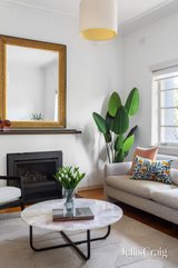 https://images.listonce.com.au/custom/160x/listings/24a-davis-street-kew-vic-3101/932/01906932_img_03.jpg?3IF_w0CinX0