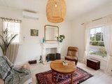 https://images.listonce.com.au/custom/160x/listings/24a-ray-street-castlemaine-vic-3450/807/00986807_img_06.jpg?JpIJfoM4Z8I