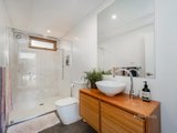 https://images.listonce.com.au/custom/160x/listings/24a-ray-street-castlemaine-vic-3450/807/00986807_img_12.jpg?5RaiV0fz78Q