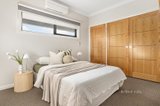 https://images.listonce.com.au/custom/160x/listings/24a-roland-avenue-strathmore-vic-3041/649/01542649_img_07.jpg?En9V9oLRyqU