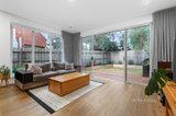 https://images.listonce.com.au/custom/160x/listings/24b-kurrajong-street-bentleigh-east-vic-3165/583/01401583_img_02.jpg?0og_b01QCG0