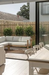 https://images.listonce.com.au/custom/160x/listings/24b-linton-street-moorabbin-vic-3189/556/01494556_img_05.jpg?3tqx0JBvseE