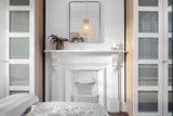https://images.listonce.com.au/custom/160x/listings/24b-munro-street-brighton-vic-3186/051/01950051_img_03.jpg?xIKrs9TJV8M