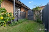 https://images.listonce.com.au/custom/160x/listings/24b-st-james-avenue-bentleigh-vic-3204/124/01910124_img_22.jpg?H2pa4p9WjY4