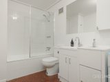 https://images.listonce.com.au/custom/160x/listings/24c-napier-street-south-melbourne-vic-3205/202/01088202_img_04.jpg?kP2A-O9HL7s