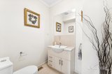 https://images.listonce.com.au/custom/160x/listings/25-7-casella-street-mitcham-vic-3132/171/01766171_img_08.jpg?A8znmOoEcTI