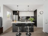 https://images.listonce.com.au/custom/160x/listings/25-7-glendale-avenue-templestowe-vic-3106/587/00983587_img_03.jpg?-y-YGiNBlF0