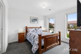 https://images.listonce.com.au/custom/160x/listings/25-ashwood-gardens-mitchell-park-vic-3355/613/01859613_img_06.jpg?99W9Ef0IA9Q