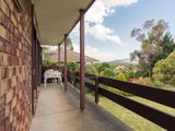 https://images.listonce.com.au/custom/160x/listings/25-autumn-grove-mooroolbark-vic-3138/055/01524055_img_03.jpg?Ny99zmGmVKE