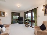 https://images.listonce.com.au/custom/160x/listings/25-autumn-grove-mooroolbark-vic-3138/055/01524055_img_05.jpg?meKJ8hAIq1E