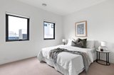 https://images.listonce.com.au/custom/160x/listings/25-aviary-grove-thornbury-vic-3071/617/01346617_img_10.jpg?kP3zU_DYl5I