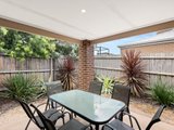 https://images.listonce.com.au/custom/160x/listings/25-badminton-close-marshall-vic-3216/326/01552326_img_05.jpg?VJpVfCLiz-I