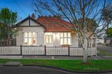 https://images.listonce.com.au/custom/160x/listings/25-bayview-road-seddon-vic-3011/400/00807400_img_01.jpg?Q0pvRU0hZgo