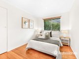 https://images.listonce.com.au/custom/160x/listings/25-beresford-road-lilydale-vic-3140/873/01525873_img_08.jpg?LiYUgZPLfk8