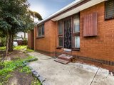 https://images.listonce.com.au/custom/160x/listings/25-billingham-road-deer-park-vic-3023/209/01203209_img_07.jpg?bCKt0fYYdR0