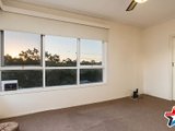 https://images.listonce.com.au/custom/160x/listings/25-bridges-avenue-mooroolbark-vic-3138/714/01524714_img_02.jpg?zXwrldABV3I