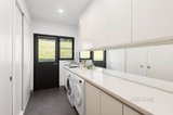 https://images.listonce.com.au/custom/160x/listings/25-bridgewater-road-seville-east-vic-3139/550/01593550_img_14.jpg?kqCCC5SY1iw