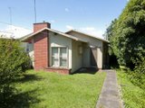 https://images.listonce.com.au/custom/160x/listings/25-camden-road-newtown-vic-3220/141/01699141_img_02.jpg?hs1WiPG62Tw